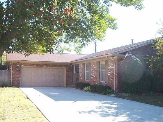 2nd image of 1606 Brentwood Dr
