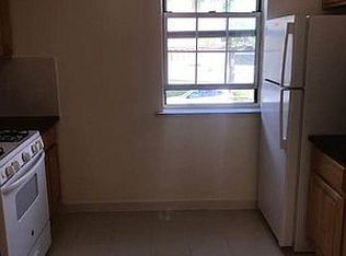 77-32 Vleigh Pl #82F, Flushing, NY 11367