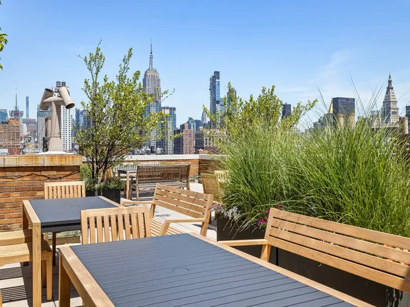 161 West 16th Street 16E image 11 of 12