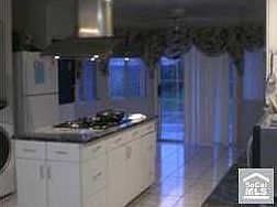 4th image of 8842 Railton St