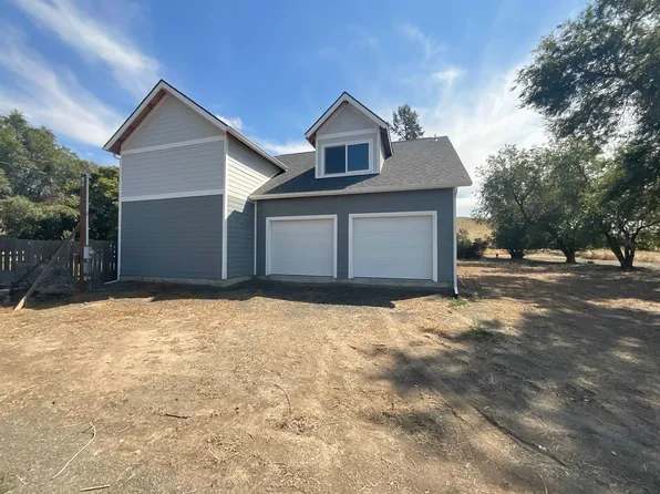 911 Garfield St, Lamont, WA 99017