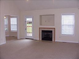 3rd image of 1554 Autumn Dr