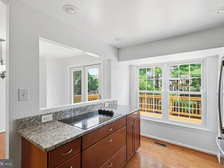 6606 Greenleigh Ln — Photo 13