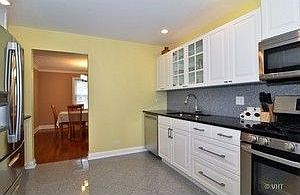 3rd image of 7255 N Kilpatrick Ave