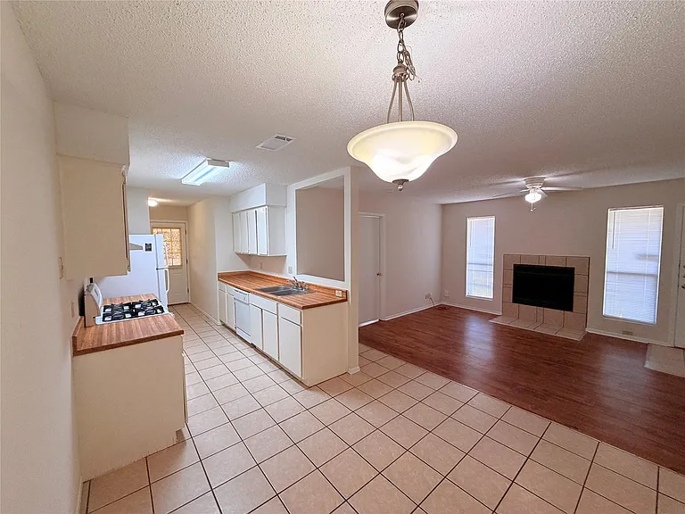 2301 Whitlow Cv — Photo 9
