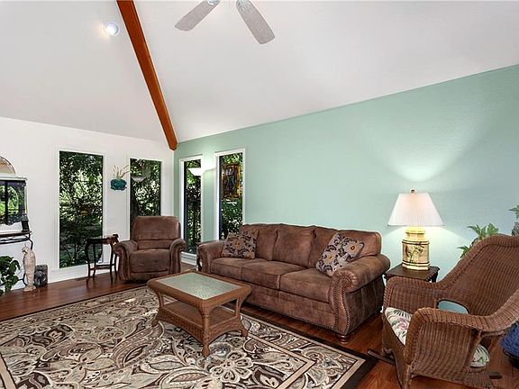 4th image of 986 E Rodgers Dr