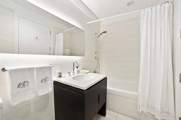 Rented by Compass | media 24