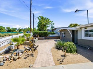421 Hillcrest Ln, Fallbrook, CA 92028