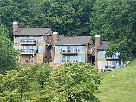 3rd image of 14 Doe Highlands Dr