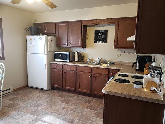 2nd image of 823 Ann Ct