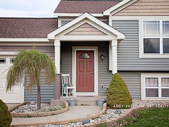3rd image of 3406 112th Ave