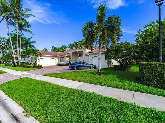 5th image of 15317 SW 35th St