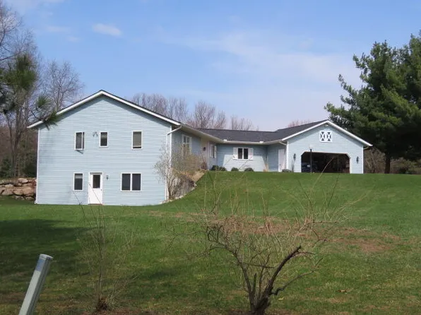 1307 Sargent Ave SE, Ada, MI 49301
