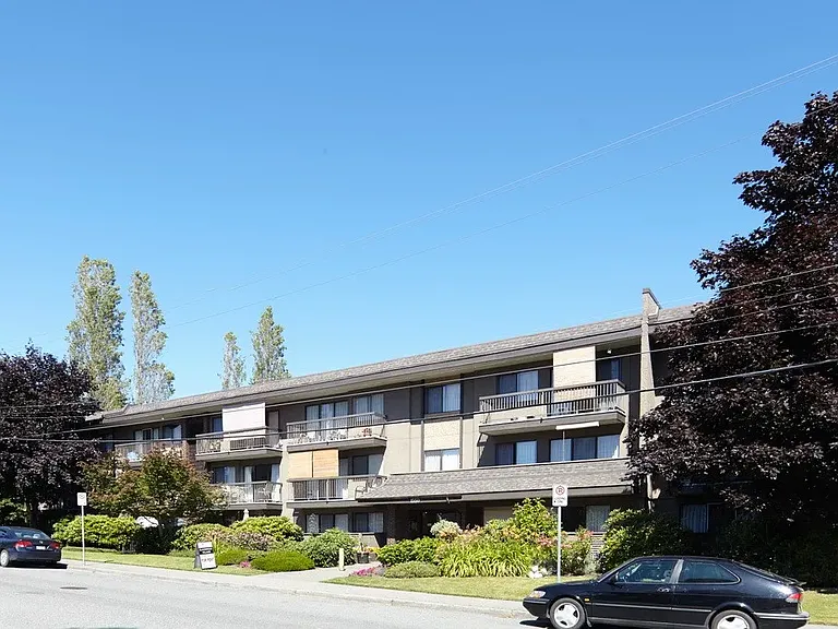 1550 Blackwood St — Photo 4