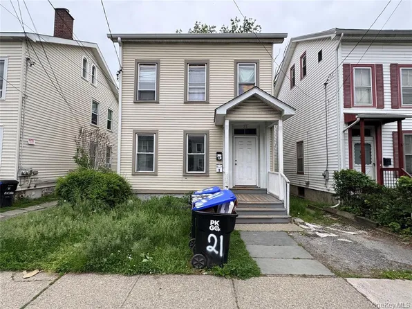 21 Jewett Ave APT 1, Poughkeepsie, NY 12601