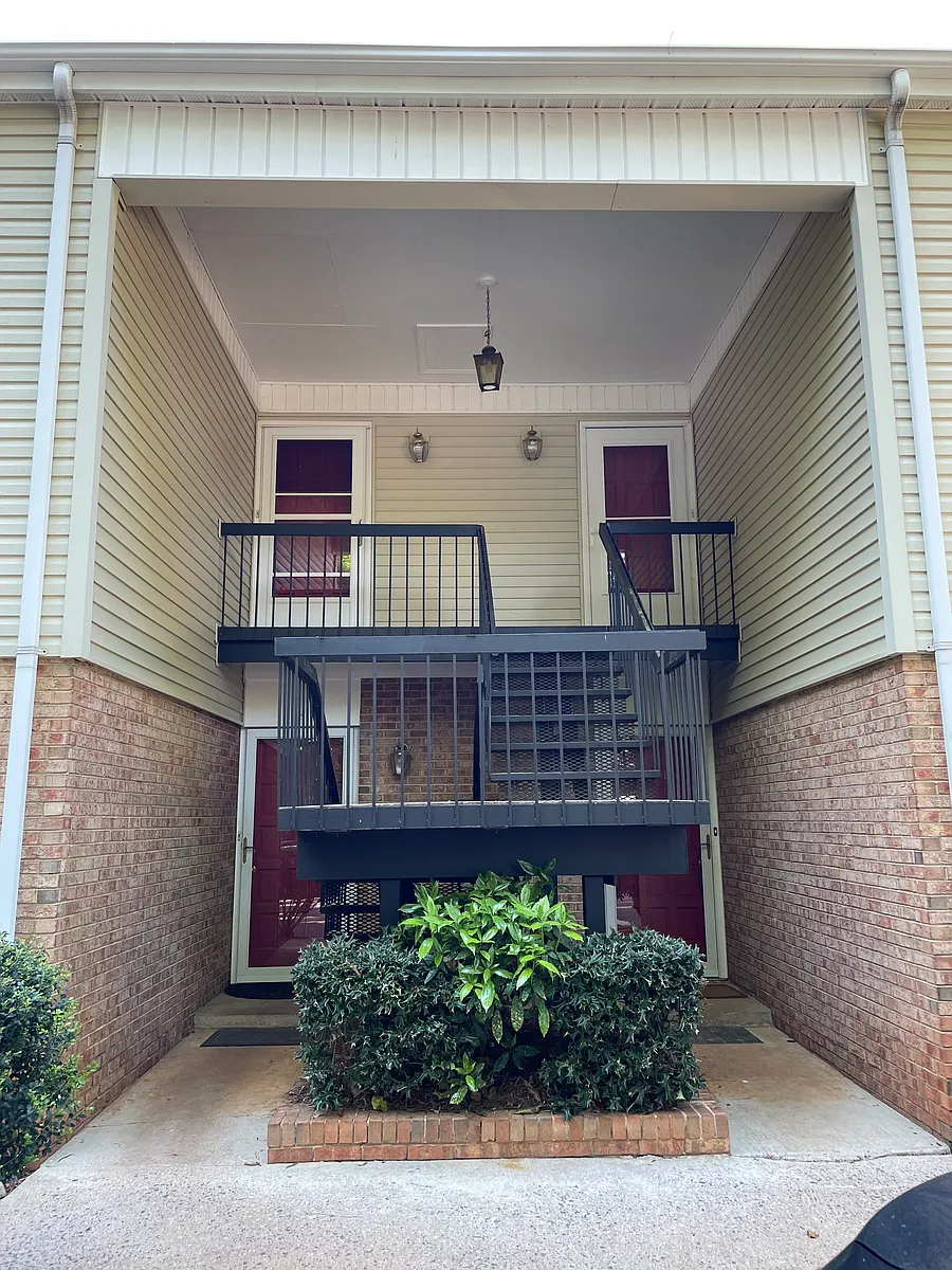 Building Photo - 4605 Coronado Dr #D
