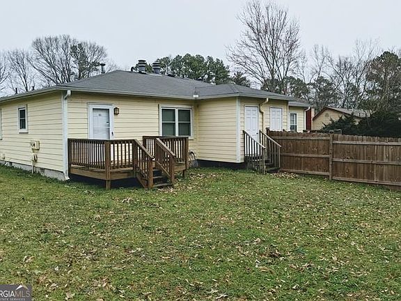 4th image of 341 Booth Cir SW