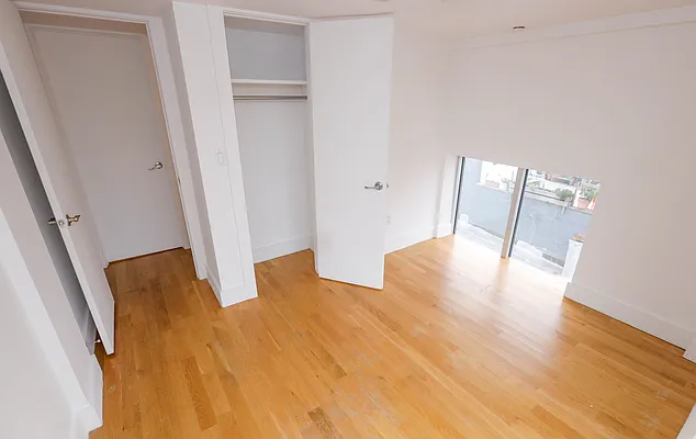 Rented by Compass | media 37