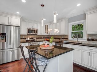 27 Hope Rd, Mount Tabor, NJ 07878