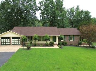 591 Asbury Rd, Camden, TN 38320