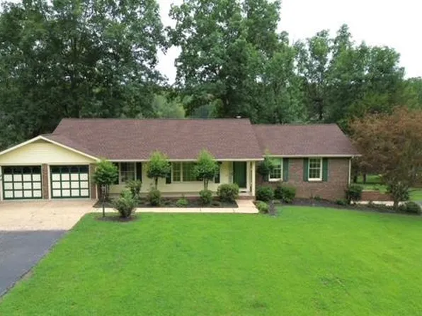 591 Asbury Rd, Camden, TN 38320