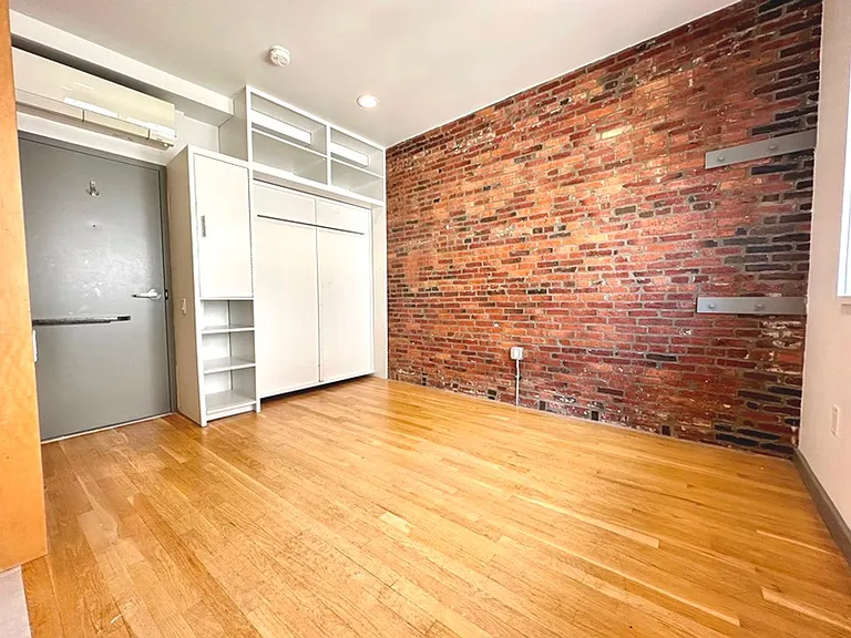 144 Bowdoin St #51 — Photo 3