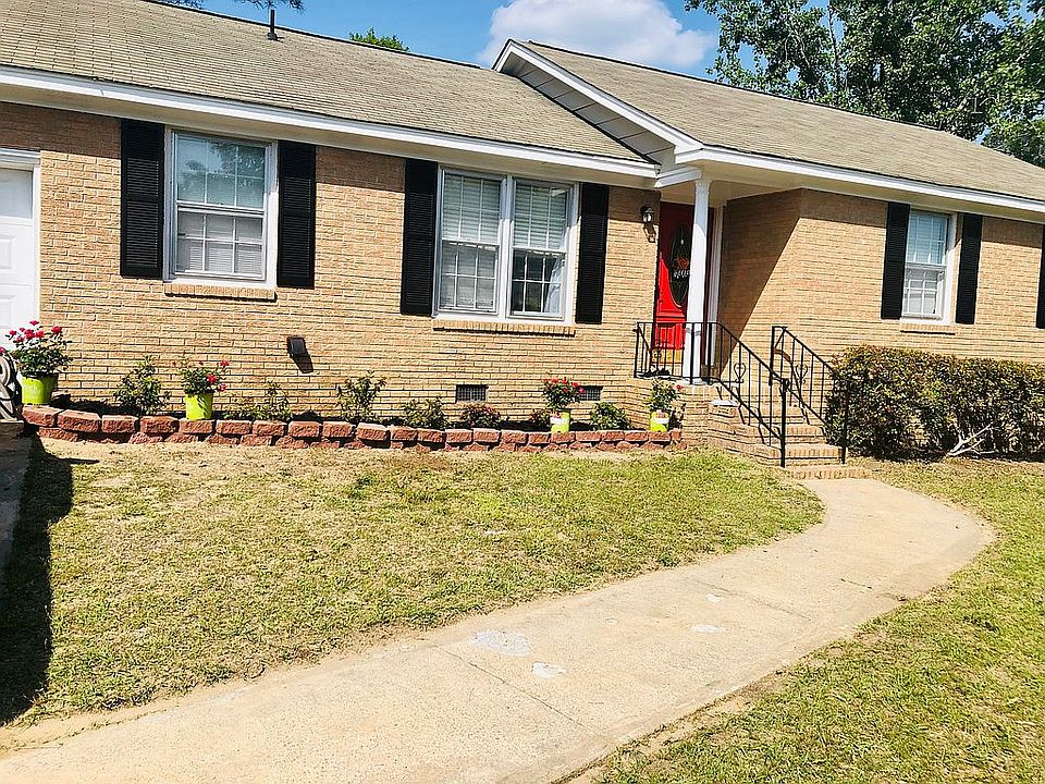 2nd image of 133 Stuart Ln
