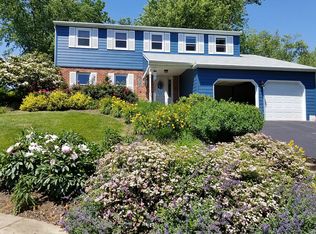2 Dana Dr, Collegeville, PA 19426