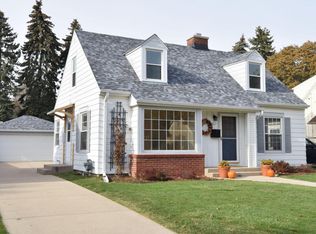 237 S 80th St, Milwaukee, WI 53214