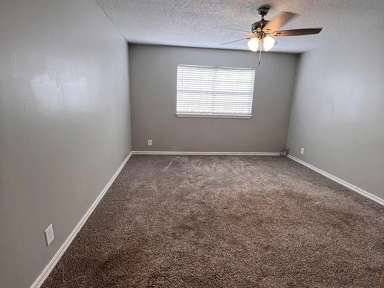 Woodward Park Apartments — Photo 13