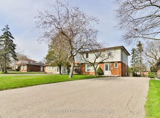 25 Edenborough Dr, Brampton, ON L6T 3A2