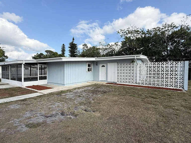 400 E Prima Vista Blvd — Photo 4