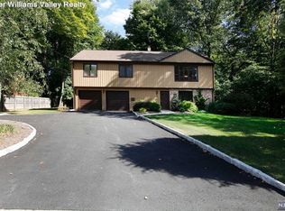 266 Spring Valley Rd, Park Ridge, NJ 07656