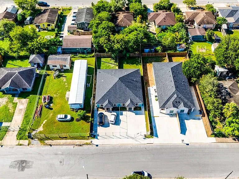 2107 Carlos Ave #A — Photo 6