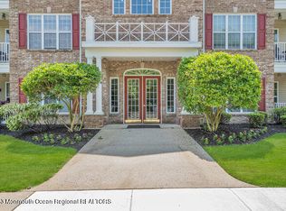 437 Sophee Ln, Lakewood, NJ