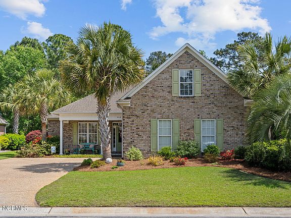 2nd image of 668 Creekway Circle SE