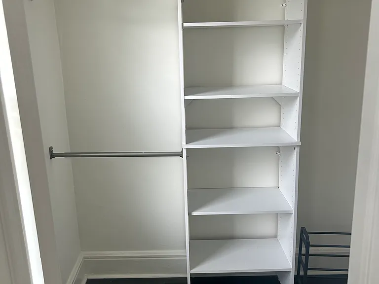 100 Winslow Pl — Photo 3