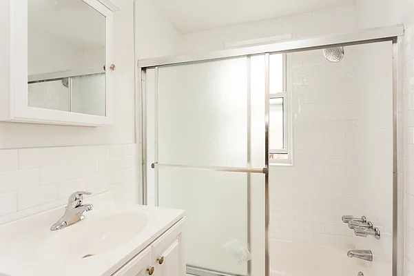 Rented by MNS | media 23