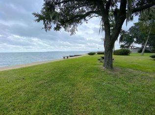 182 Waterfront Dr, Moncks Corner, SC 29461