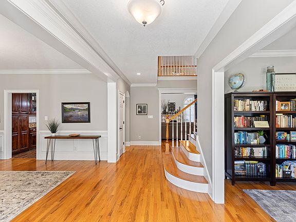 2nd image of 3329 Cumberland Hills Cir NW