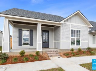 124 Bayfield Dr, Youngsville, LA 70592