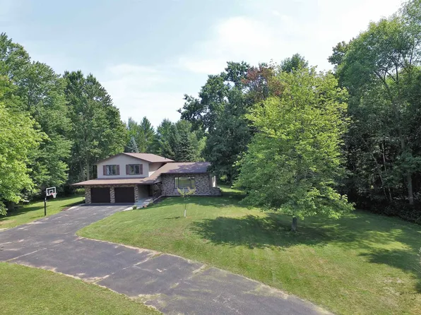 N3724 Cleveland Ave, Marinette, WI 54143