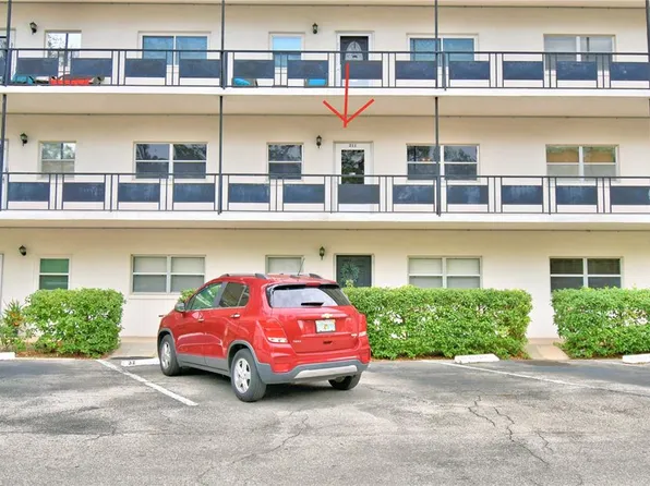 200 El Camino Dr APT 211, Winter Haven, FL 33884