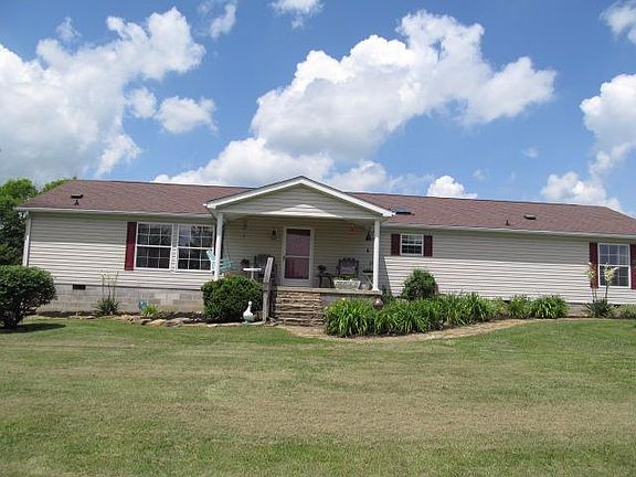 4th image of 382 Emerald Ln
