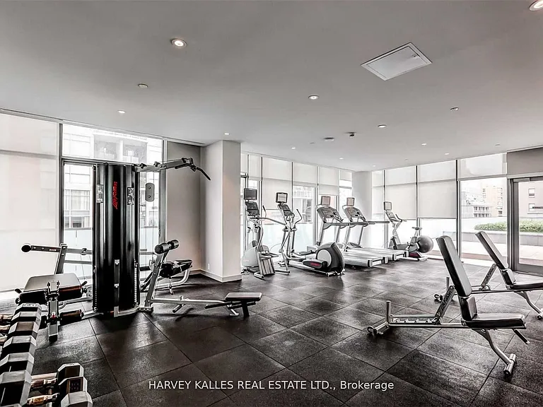 1815 Yonge St #2502 — Photo 37