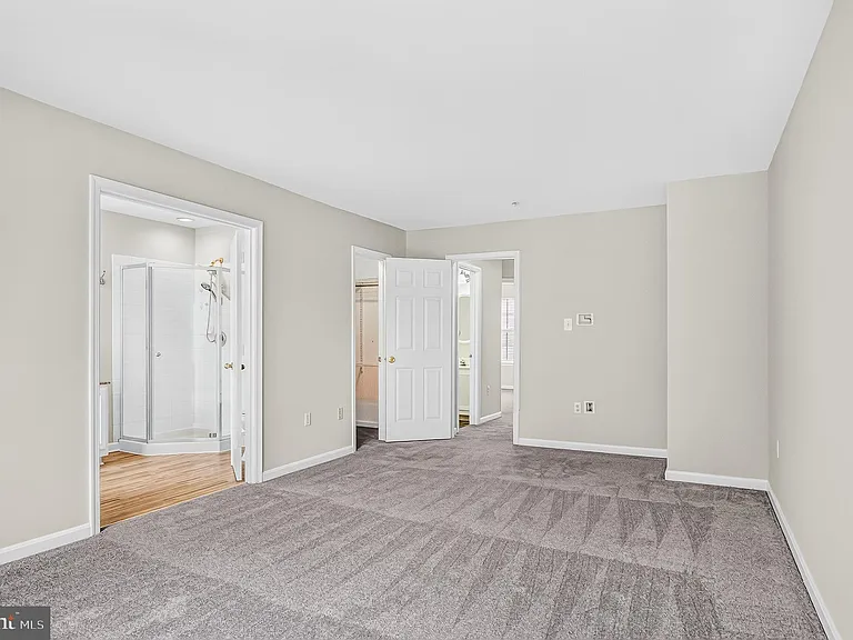 9743 Quiet Brook Ln — Photo 19