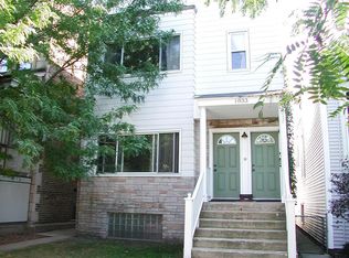 1833 W Belle Plaine Ave, Chicago, IL 60613