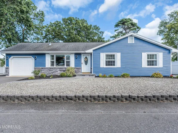 745 Halliard Avenue, Beachwood, NJ 08722