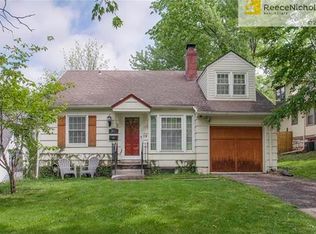 306 E Dartmouth Rd, Kansas City, MO 64113