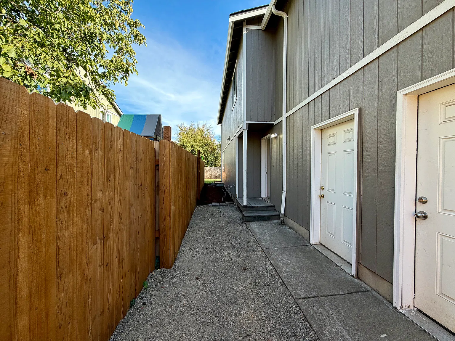 3 bed, 1.5 bath, 1354 sqft, $2,250 — Photo 3